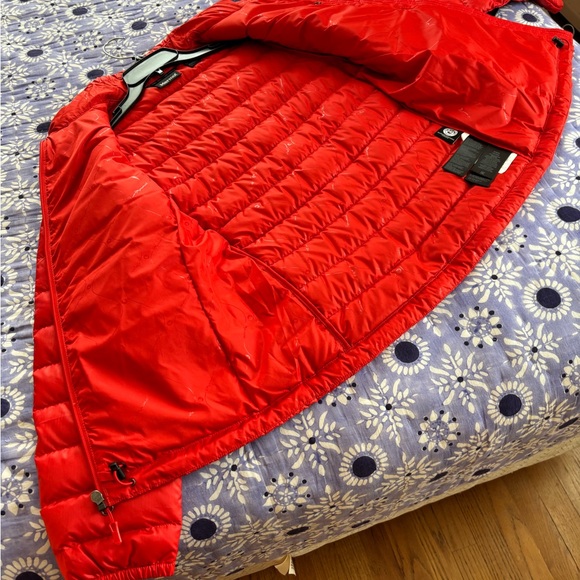 Marmot 700 Fill Medium Jacket EUC - Picture 6 of 8